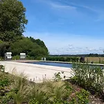 Schloss Sigroen Zirkuswagen Kemping