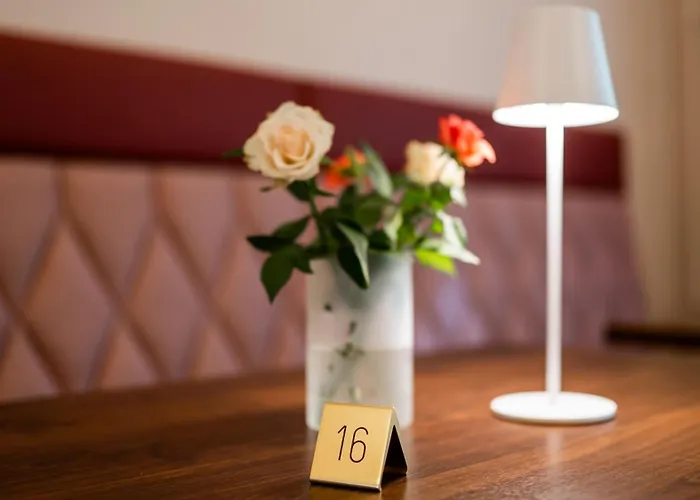 Schloss Sigroen Zirkuswagen مكان تخييم *